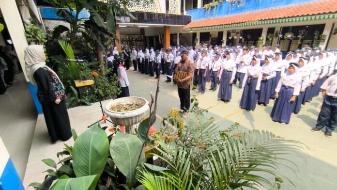 LDKS SMPN 16 Depok 1
