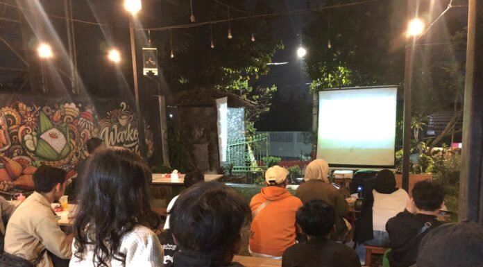 Ngopi Asyik Berkonsep Open Space di Warkop Blirik Puncak Bogor