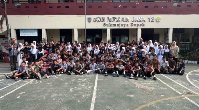 Menanamkan Cinta Budaya Sejak Dini, SDN Mekarjaya 12 Rayakan Hari Batik Nasional SDN Mekarjaya 12 hari batik nasional