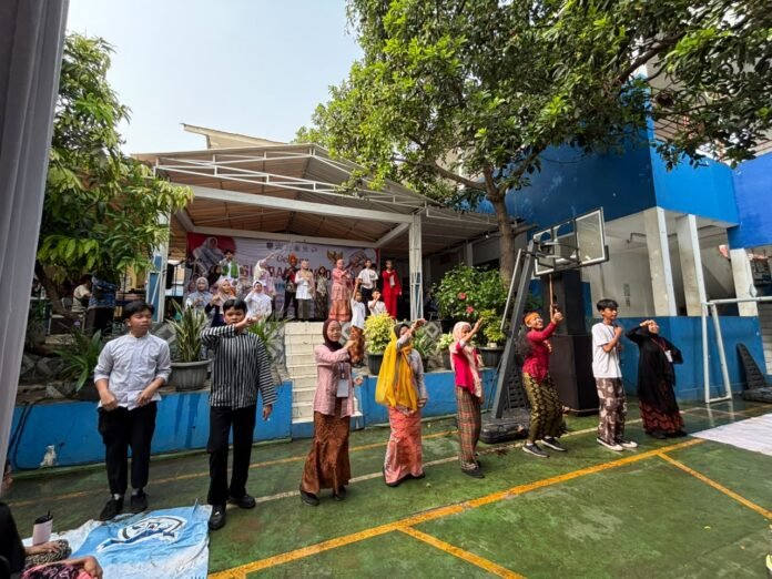 SMPN 22 Depok gebyar bulan bahasa 3
