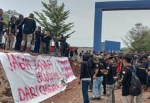 Aliansi Warga Cibungbulang Bogor Demo Proyek PSEL dan Biosolar